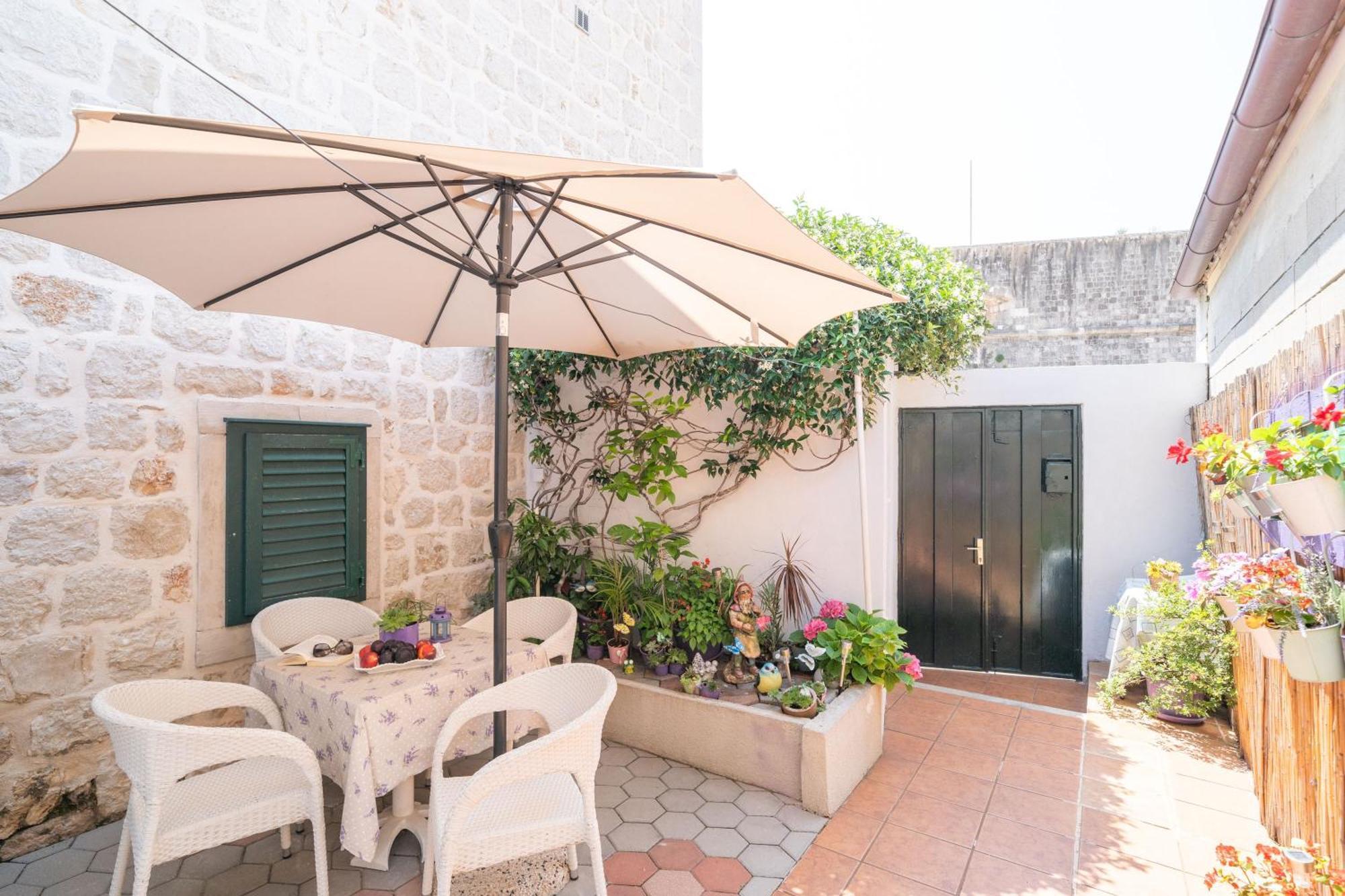 Apartment Santa Ντουμπρόβνικ Εξωτερικό φωτογραφία